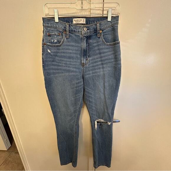 Abercrombie & Fitch Denim - Abercrombie Curve Love 90s Slim Straight Ultra High Rise Jeans Size 28